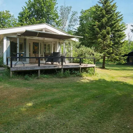 Stunning Holiday In With Terrace Ferienhaus *